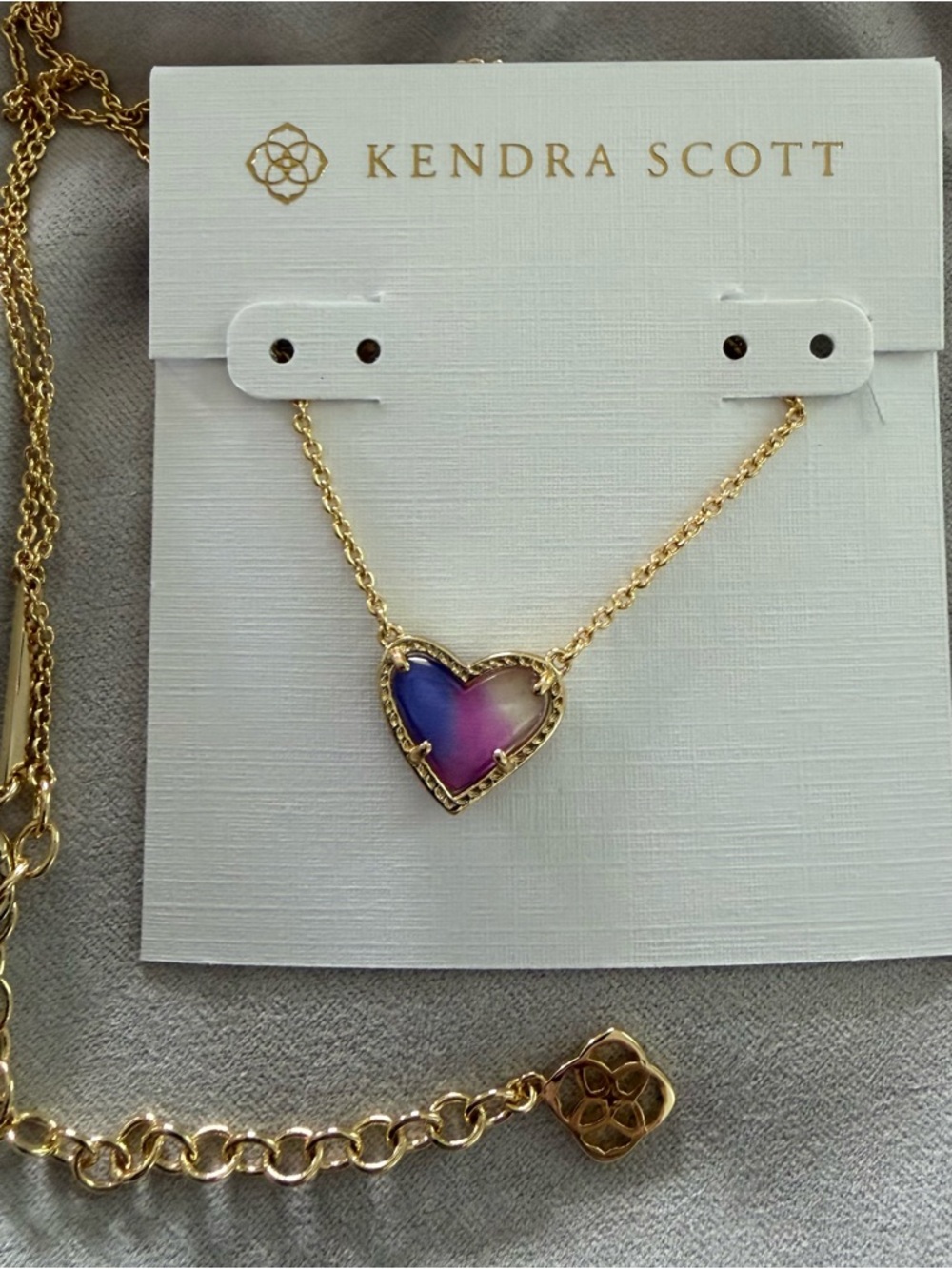 Kendra Scott Ari Heart Gold Pendant Necklace NWOT